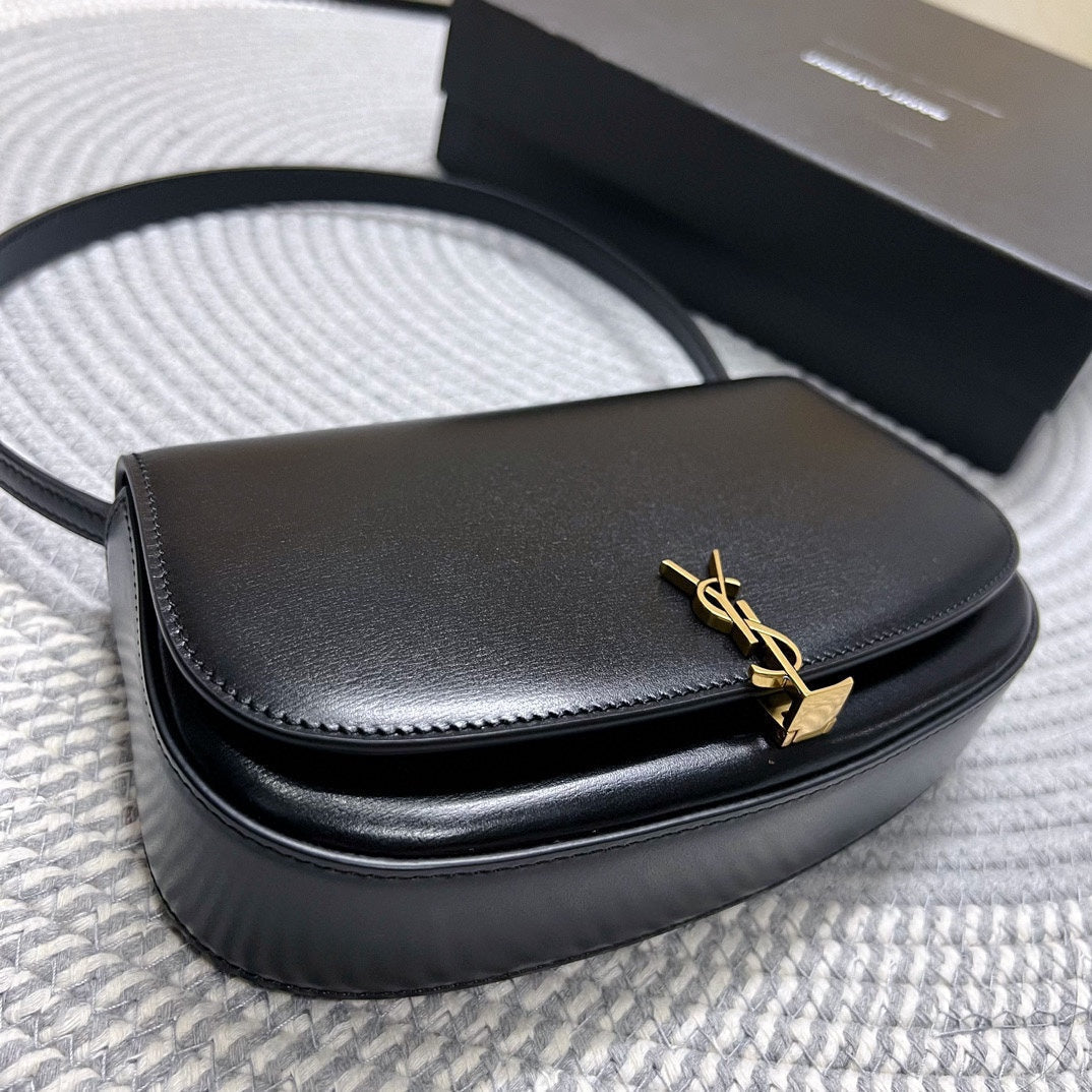 SAINT LAURENT VOLTAIRE IN BOX 21 IN BLACK CALFSKIN GOLD LOGO