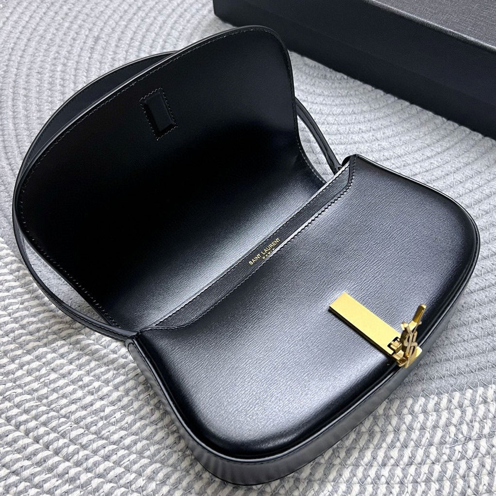 SAINT LAURENT VOLTAIRE IN BOX 21 IN BLACK CALFSKIN GOLD LOGO