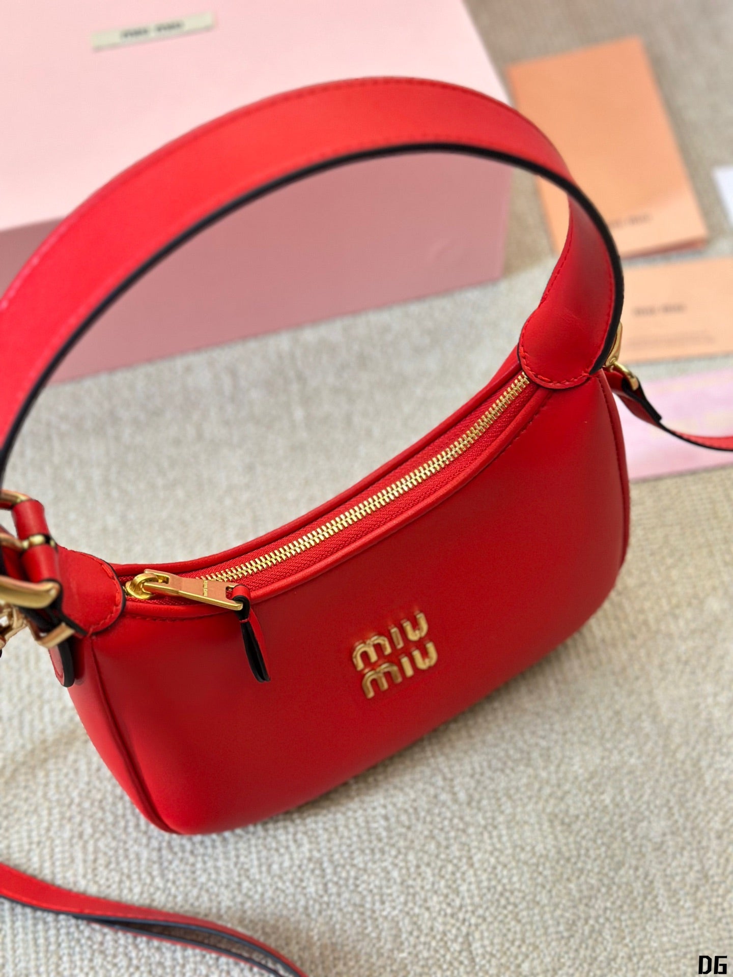 FENDI HOBO 20 BAG IN CHERRY RED CALFSKIN