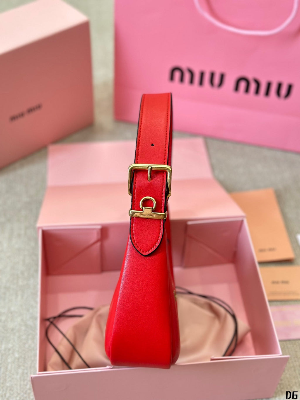 FENDI HOBO 20 BAG IN CHERRY RED CALFSKIN