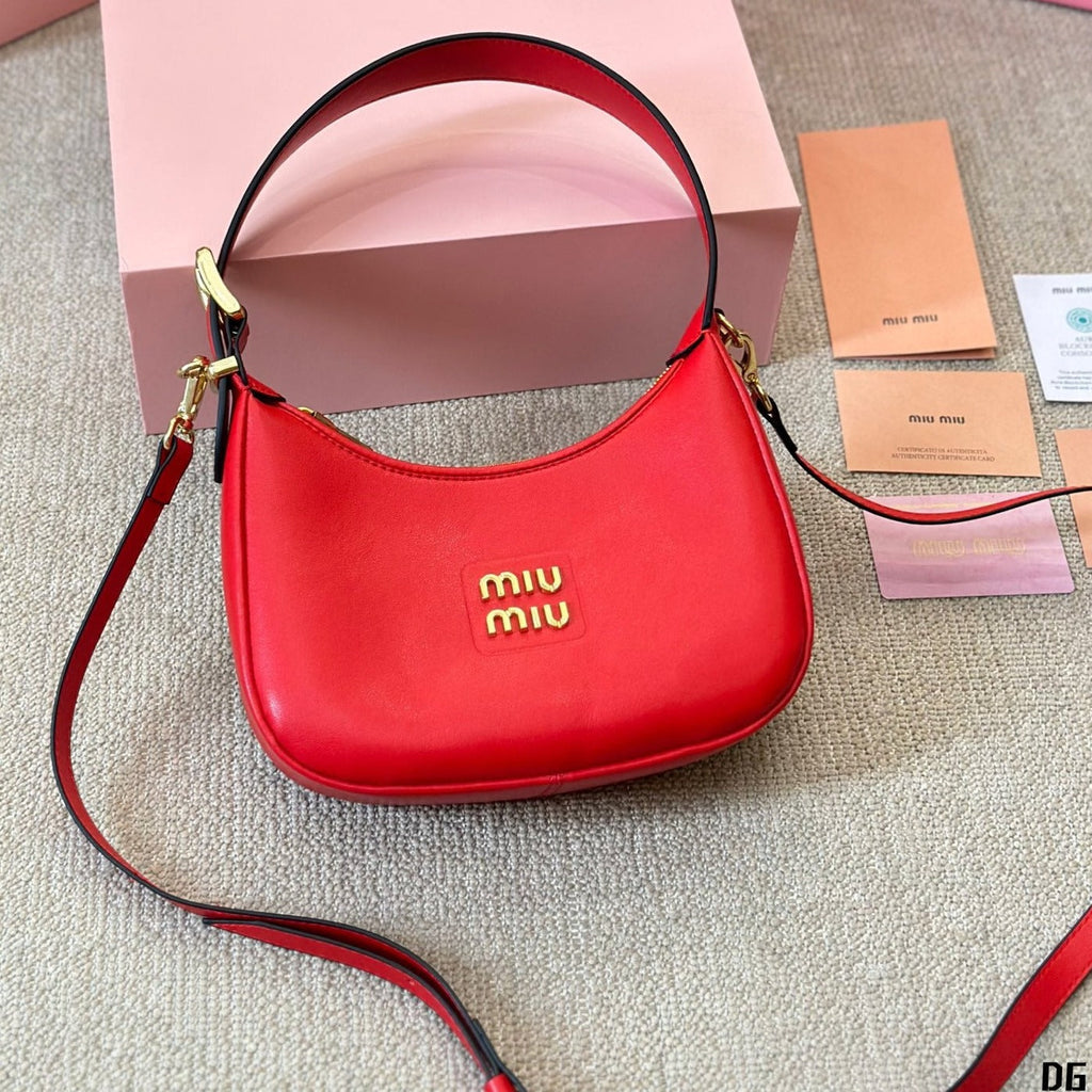 FENDI HOBO 20 BAG IN CHERRY RED CALFSKIN