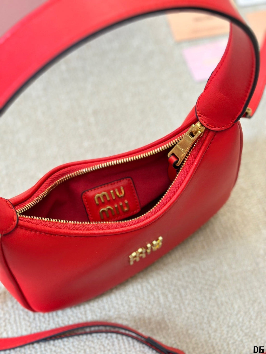 FENDI HOBO 20 BAG IN CHERRY RED CALFSKIN