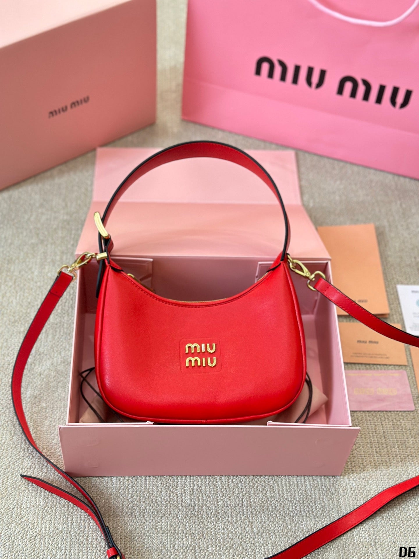 FENDI HOBO 20 BAG IN CHERRY RED CALFSKIN