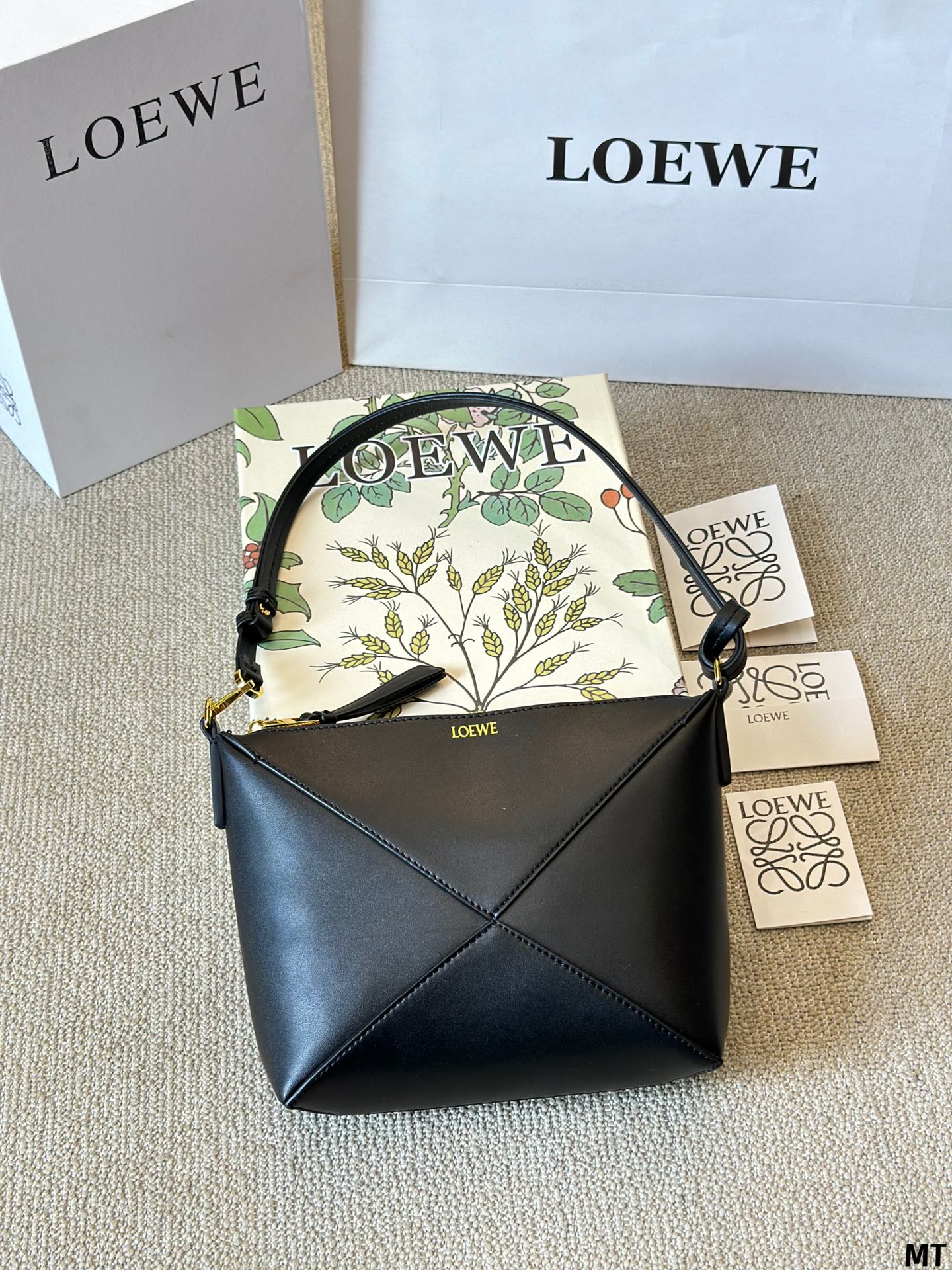 LOEWE LOE 20 PUZZLE FOLD POUCH IN BLACK NAPPA CALFSKIN