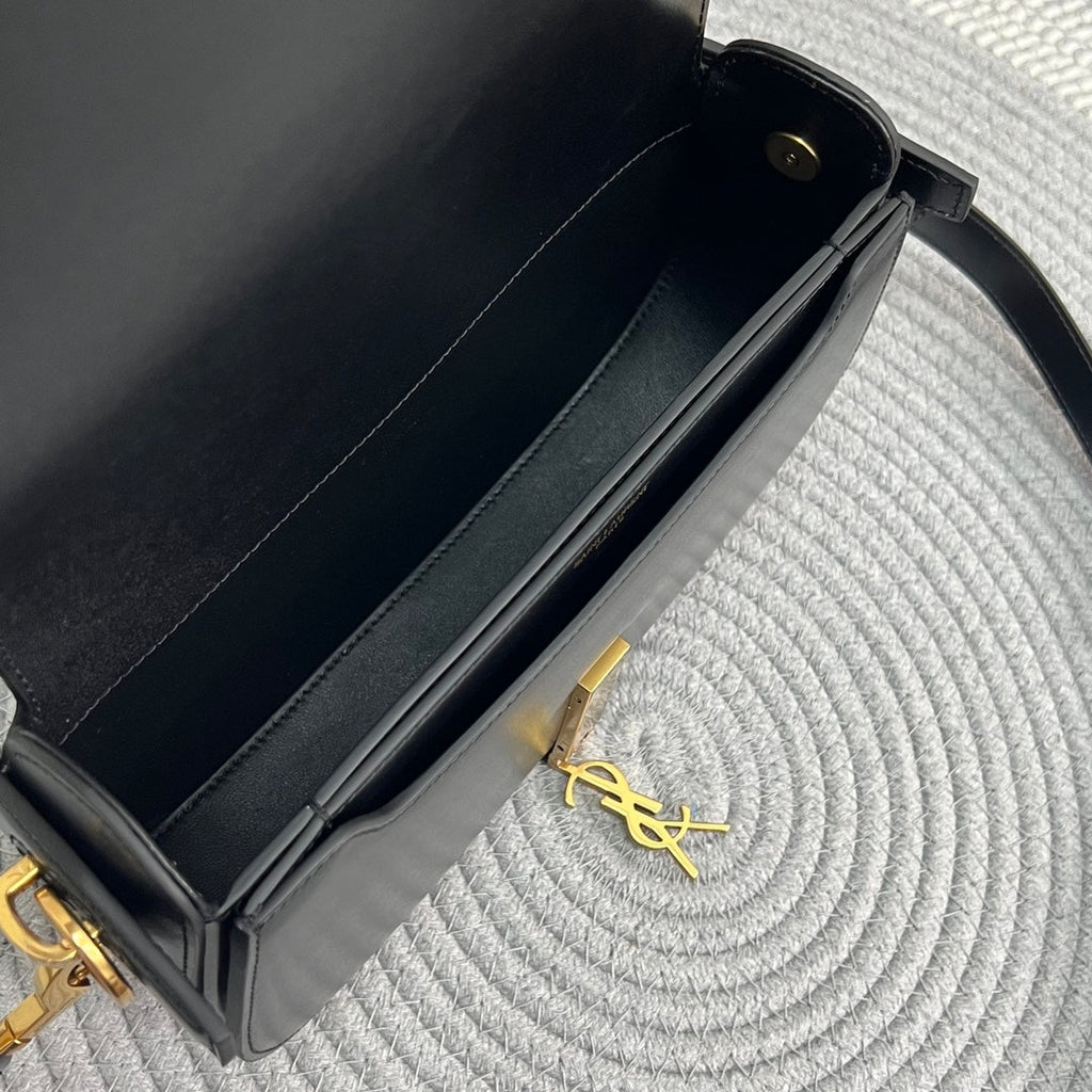 SAINT LAURENT VOLTAIRE 24 IN BLACK CALFSKIN GOLD LOGO