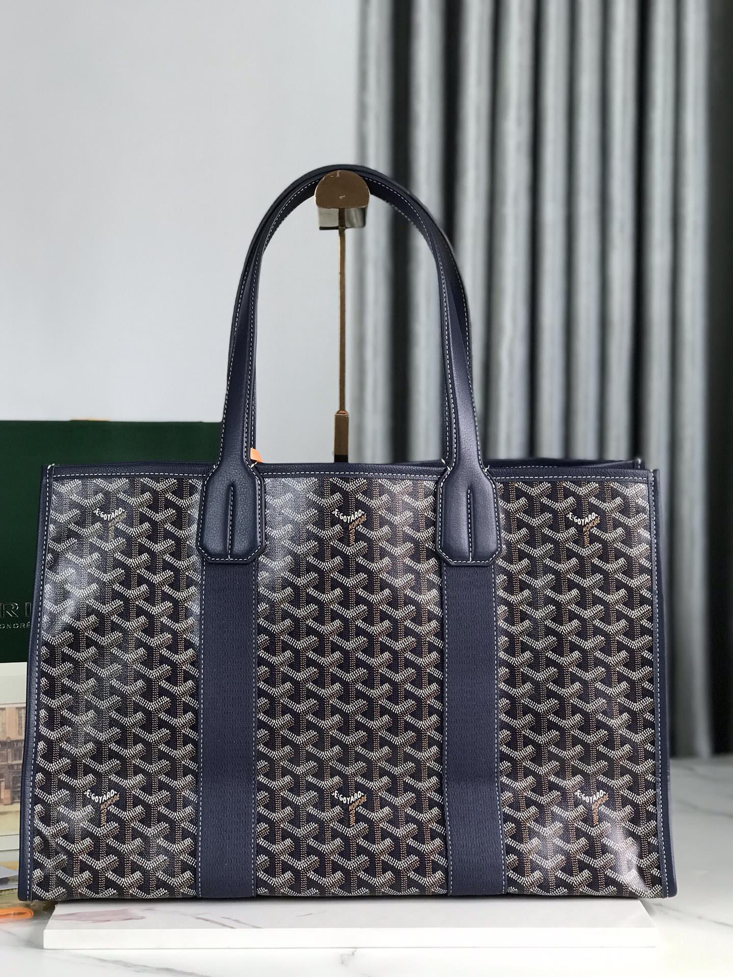 GOYARD GOYA VILLETTE TOTE 45 IN NAVY BLUE GOYARDINE CANVAS