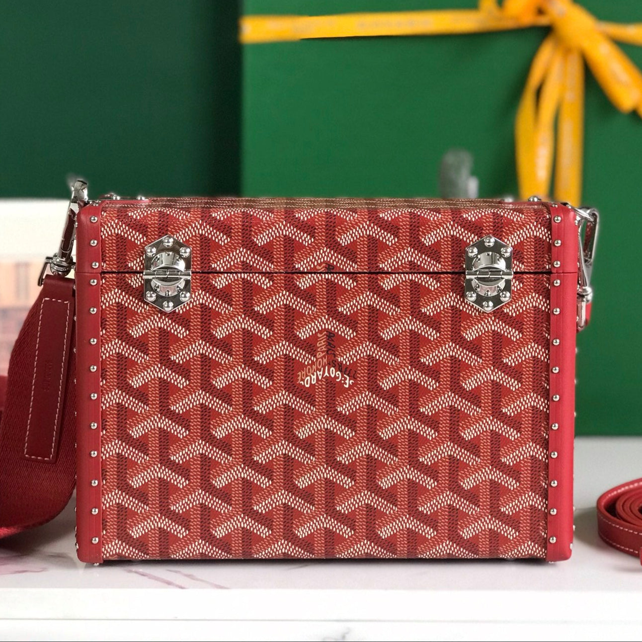 GOYARD CASSETTE TRUNK BAG 21 IN BURGUNDY RED GOYARDINE CANVAS & CLAMECY COWHIDE