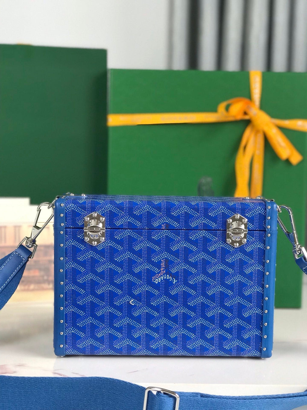 GOYARD CASSETTE TRUNK BAG 21 IN BLUE GOYARDINE CANVAS & CLAMECY COWHIDE