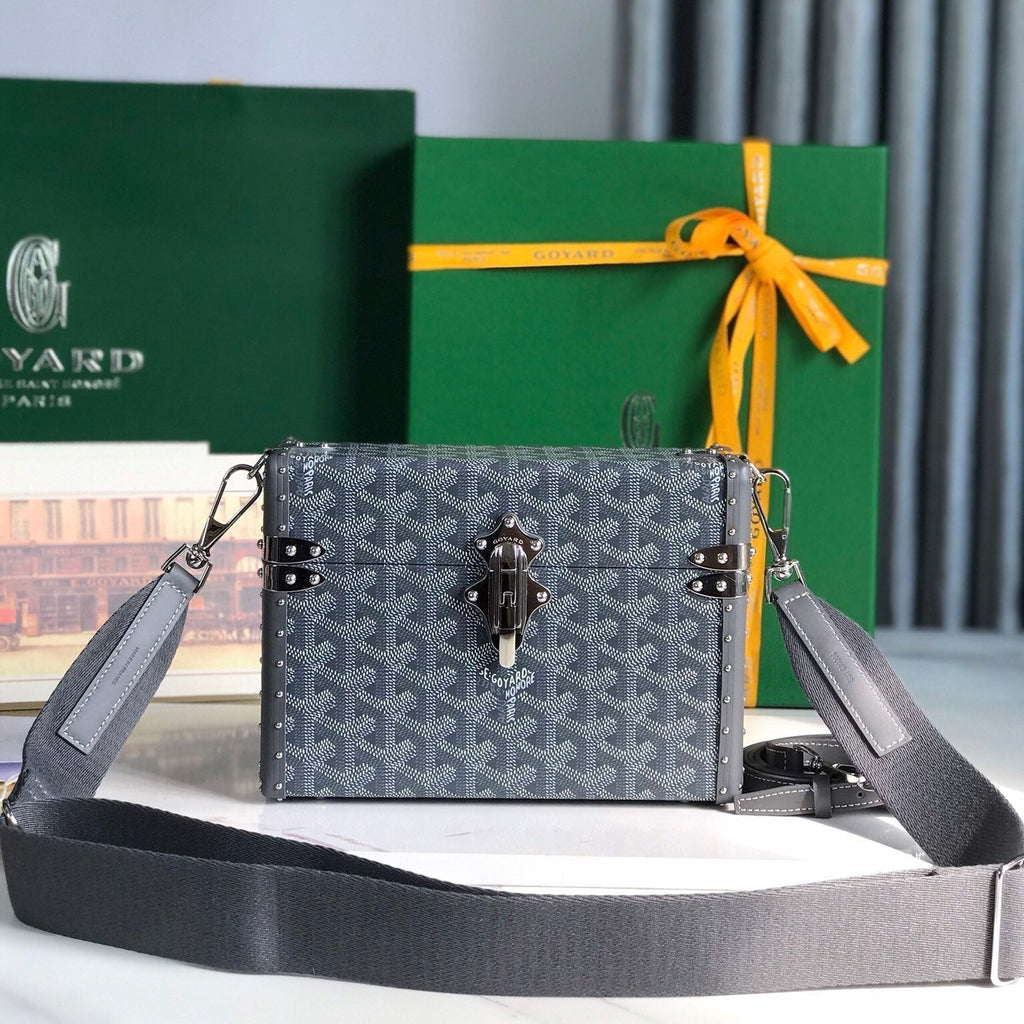 GOYARD CASSETTE TRUNK BAG 21 IN GREY GOYARDINE CANVAS & CLAMECY COWHIDE