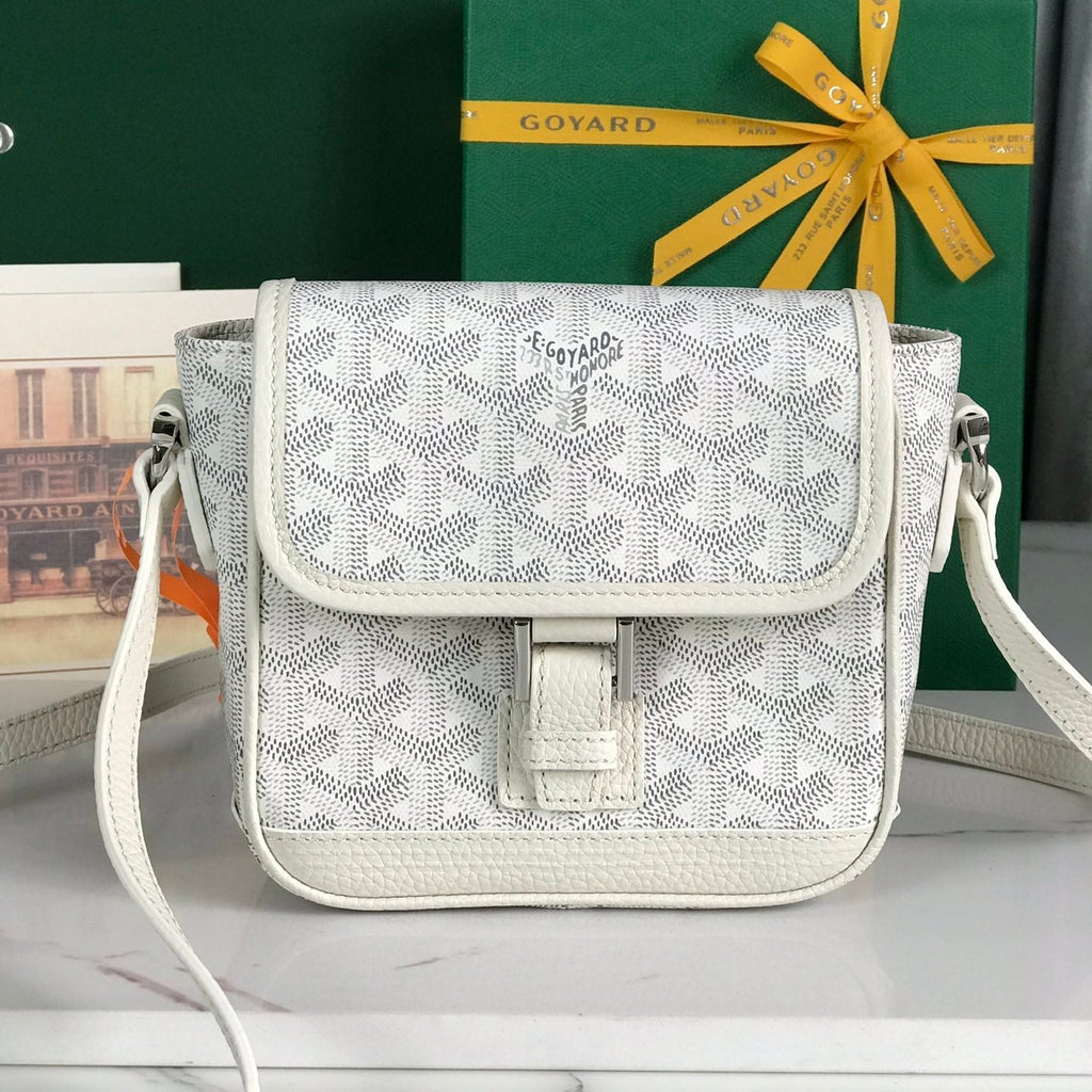 GOYARD GRAND BLEU 16 IN WHITE GOYARDINE CANVAS AND LAMBSKIN