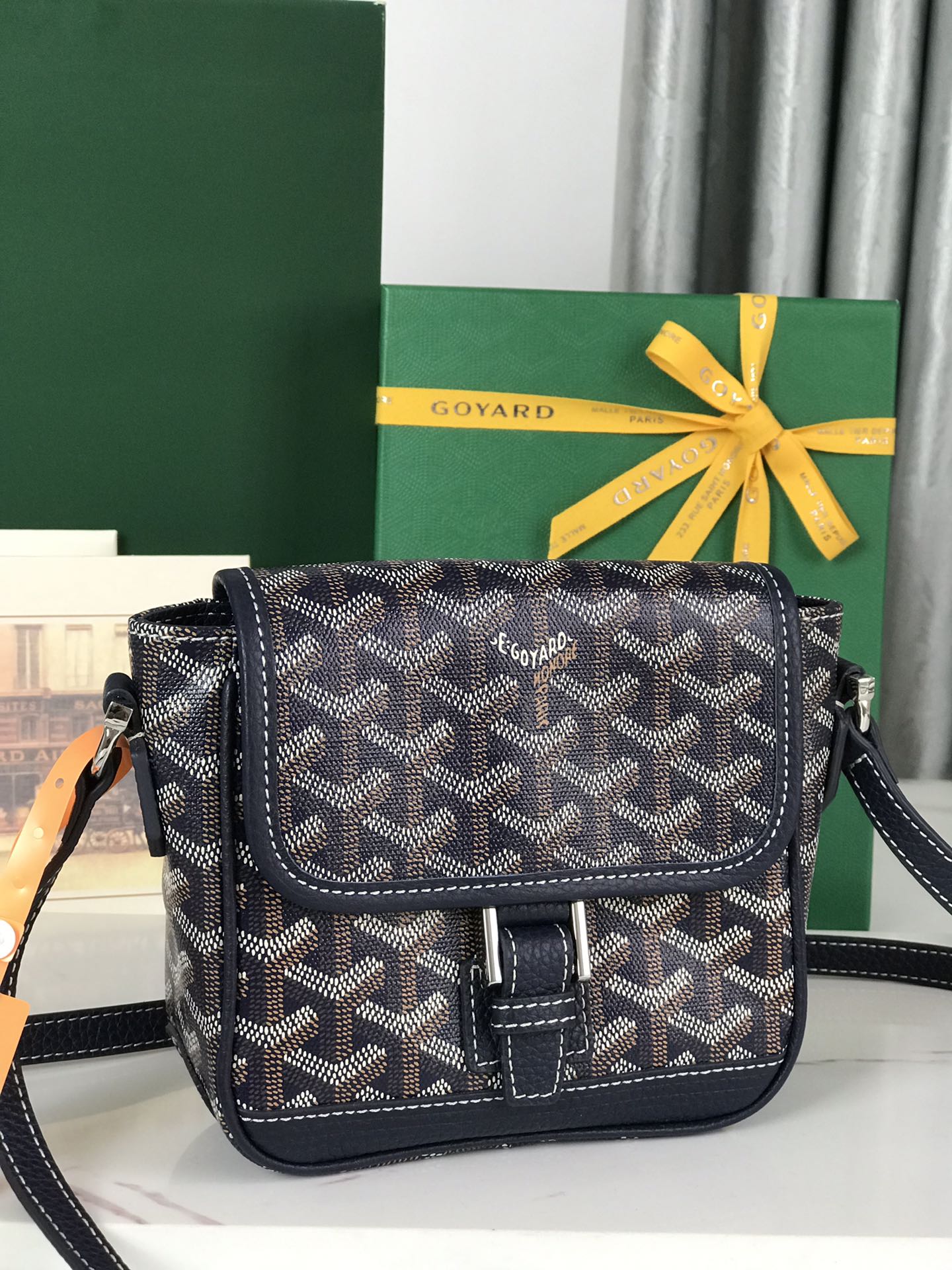 GOYARD GRAND BLEU 16 IN NAVY BLUE GOYARDINE CANVAS AND LAMBSKIN