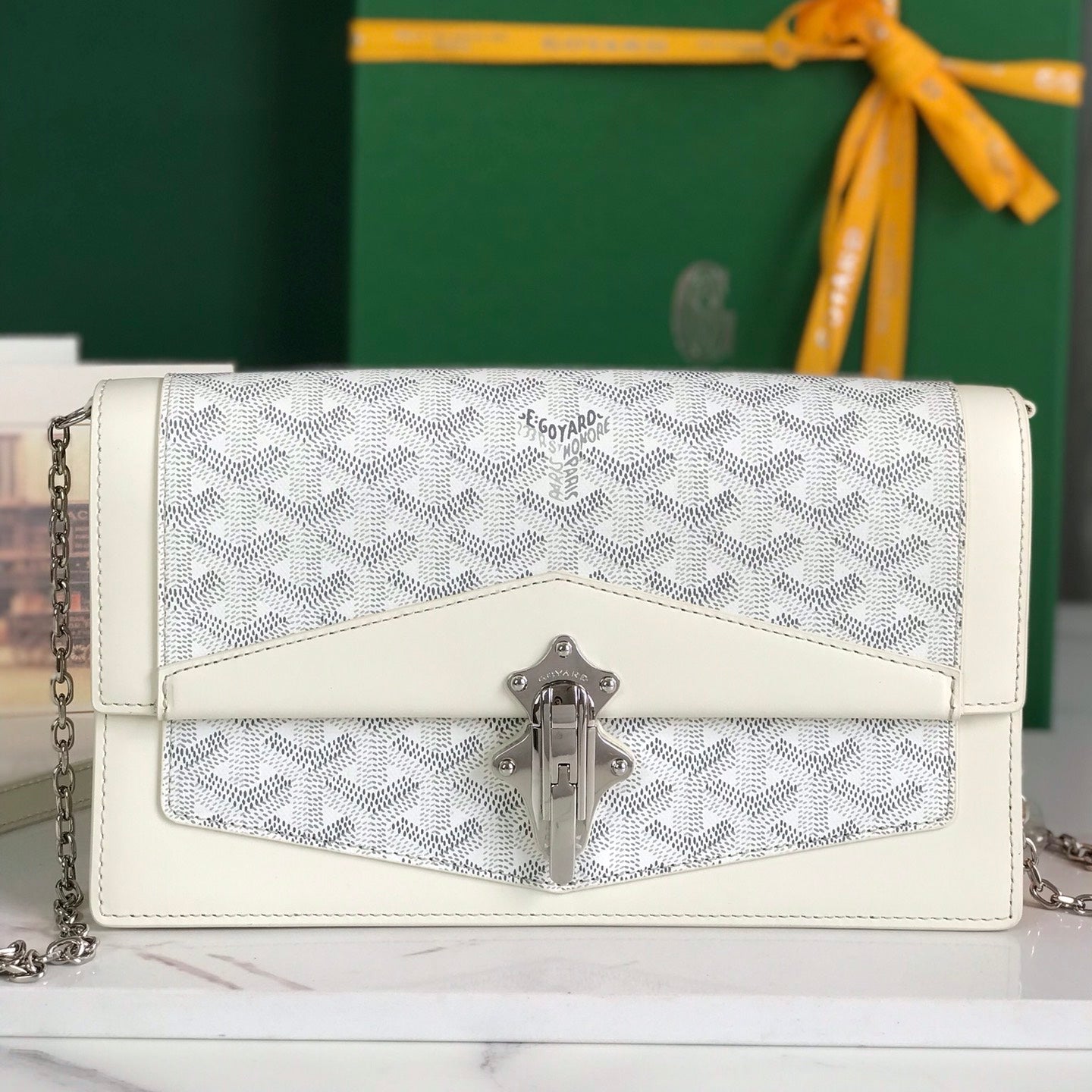 GOYARD DUCHESSE MARIE-CAROLINE BAG 25 IN WHITE GOYARDINE CANVAS AND SMOOTH CALFSKIN
