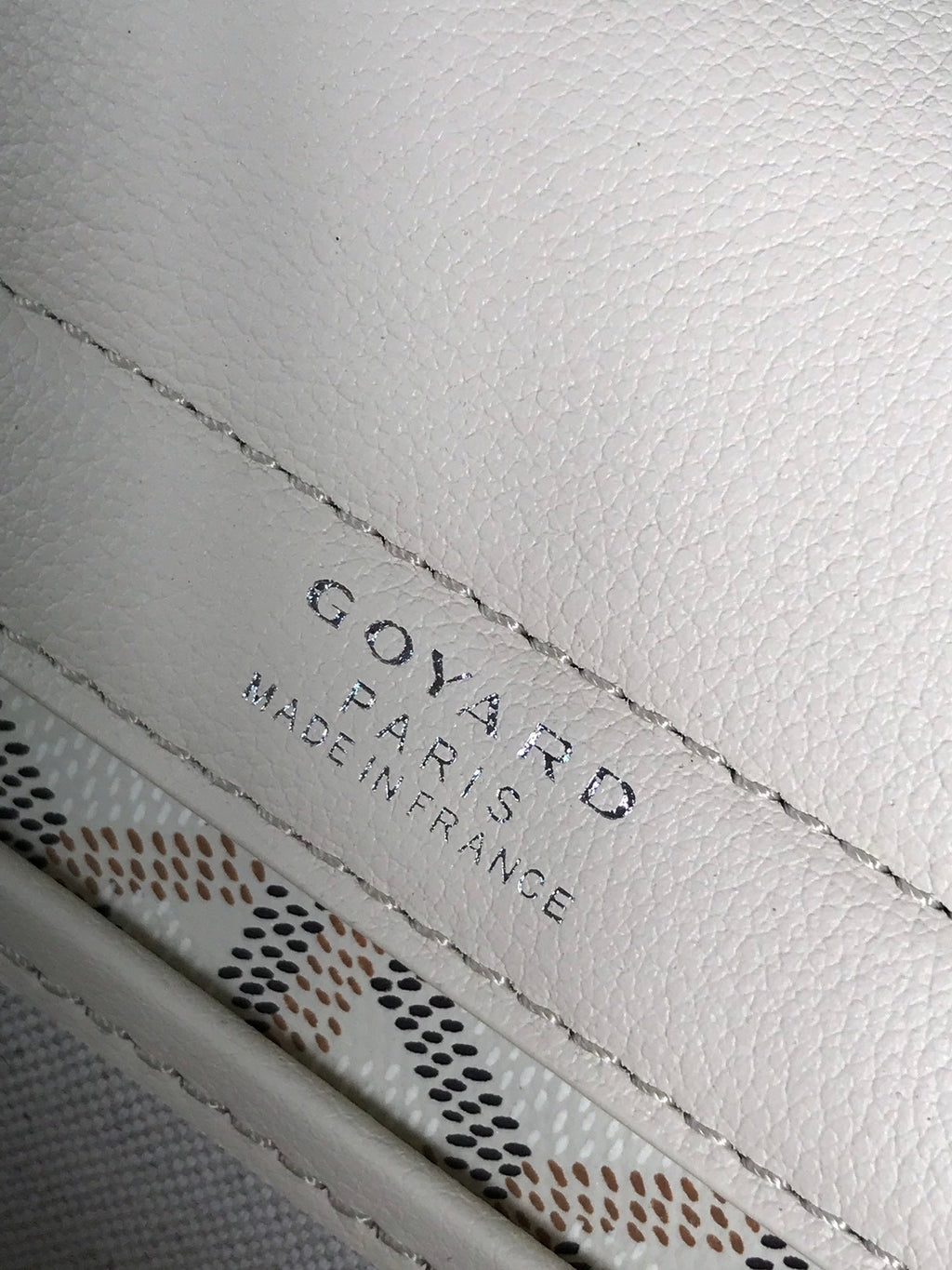 GOYARD ROUETTE SOUPLE BAG 30 IN WHITE GOYARDINE CANVAS AND CALFSKIN