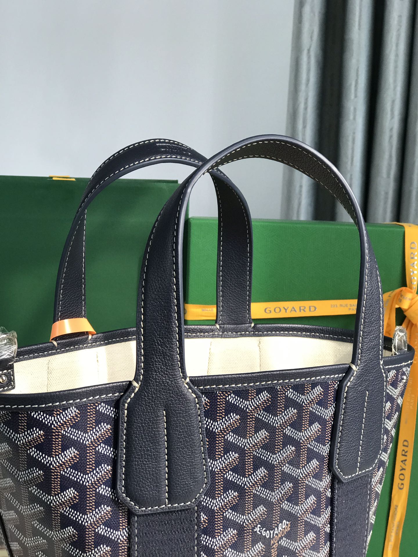 GOYARD SMALL BELHARRA 24 IN NAVY BLUE GOYARDINE CANVAS AND LAMBSKIN