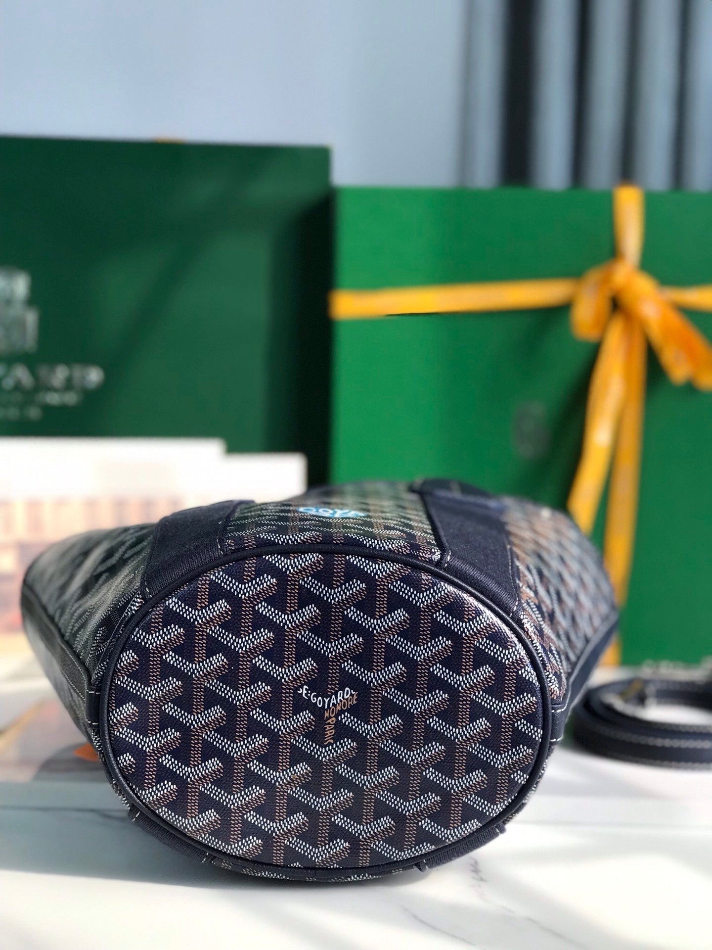 GOYARD SMALL BELHARRA 24 IN NAVY BLUE GOYARDINE CANVAS AND LAMBSKIN