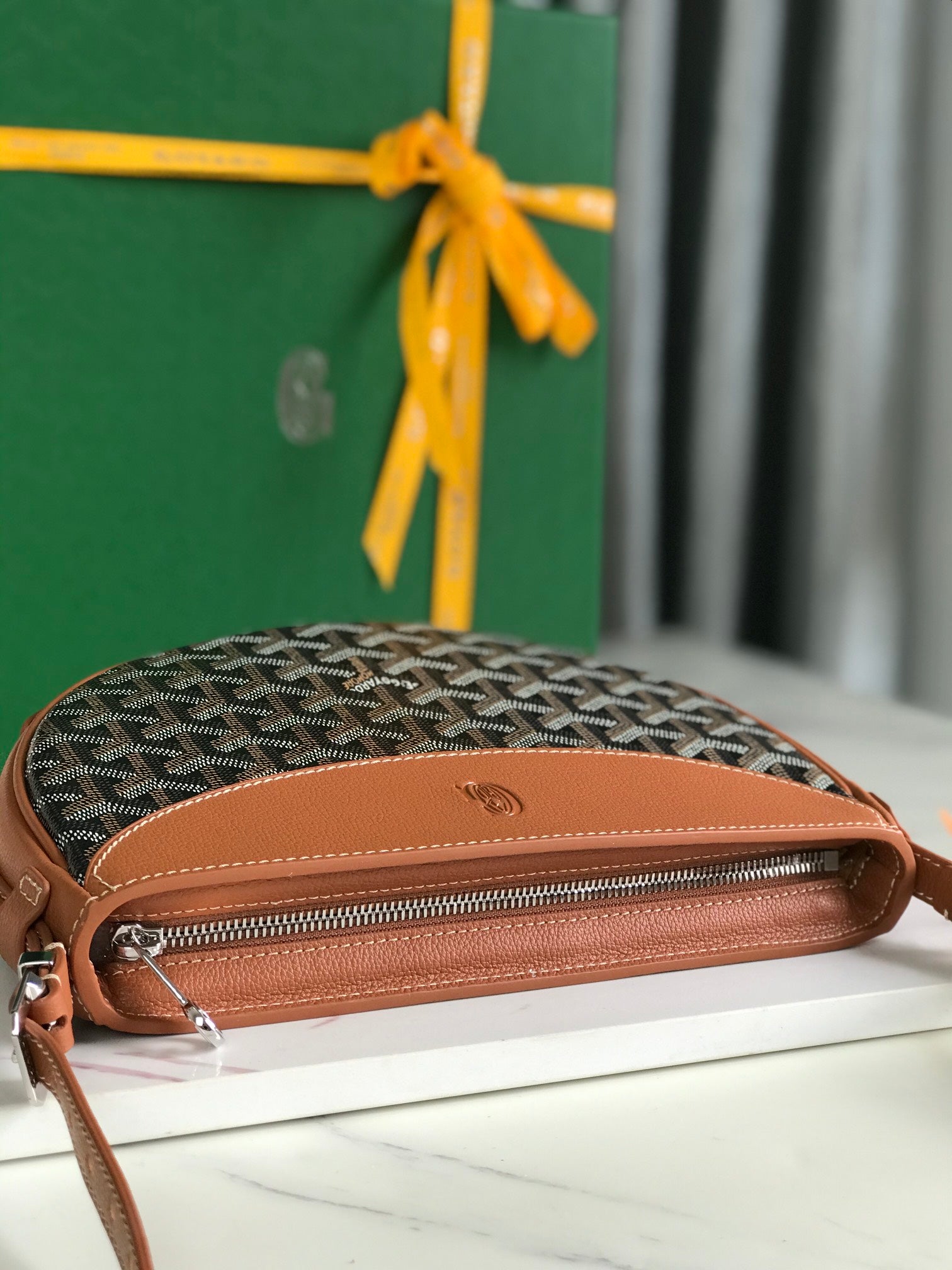 GOYARD HIRONDELLE BAG 25 IN TAN LAMBSKIN AND BLACK GOYARDINE CANVAS