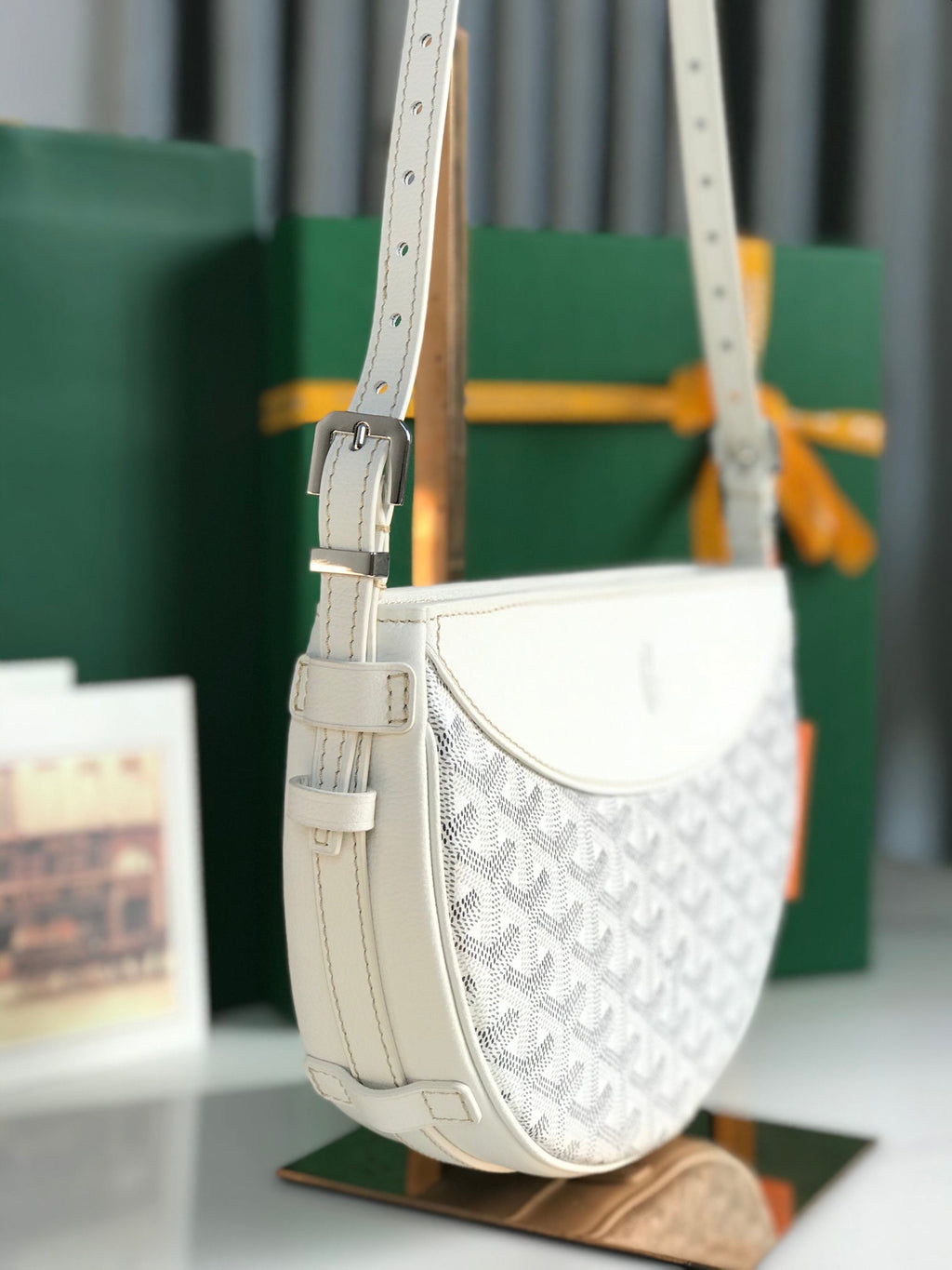 GOYARD HIRONDELLE BAG 25 IN WHITE LAMBSKIN AND GOYARDINE CANVAS
