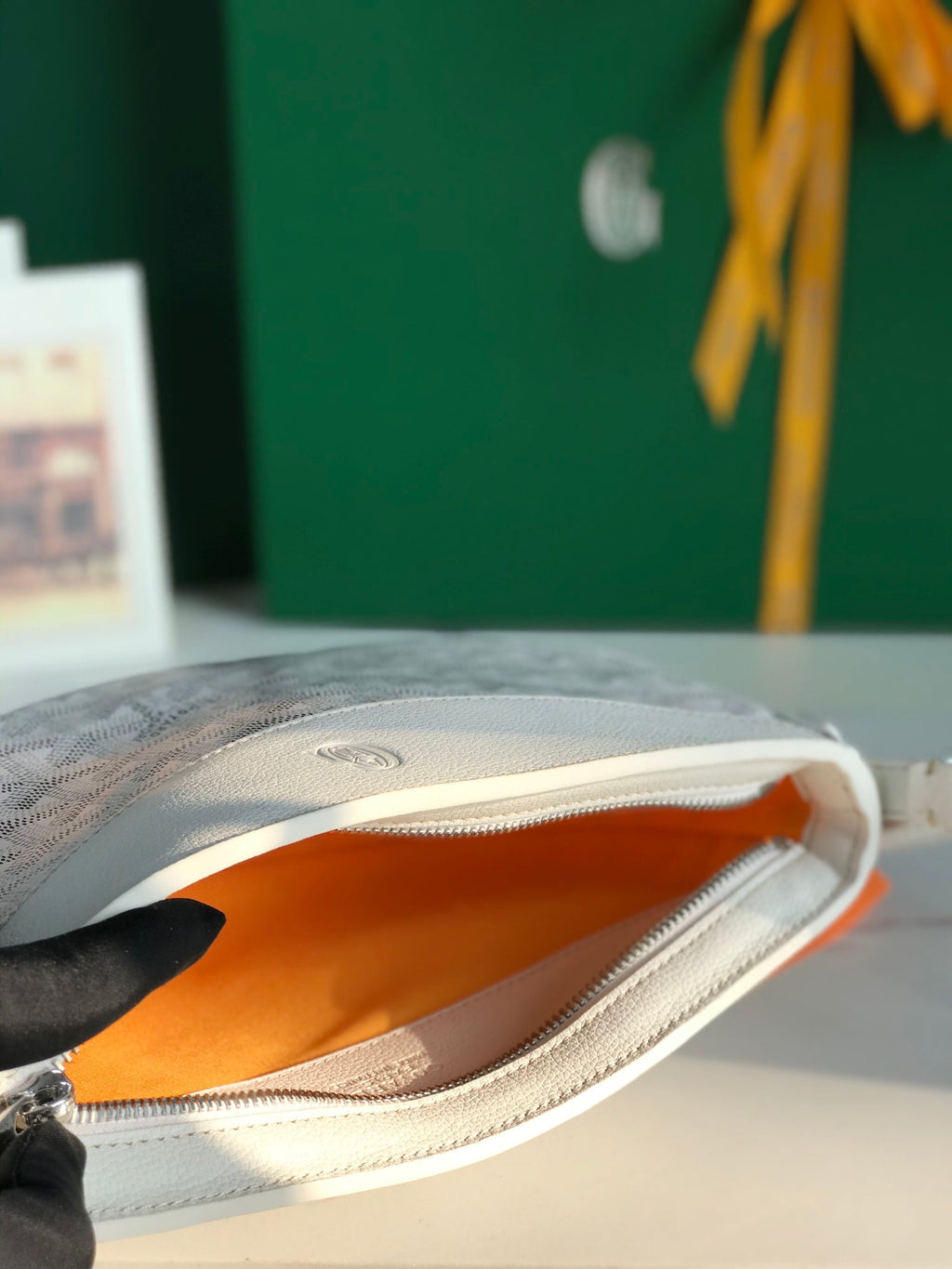 GOYARD HIRONDELLE BAG 25 IN WHITE LAMBSKIN AND GOYARDINE CANVAS