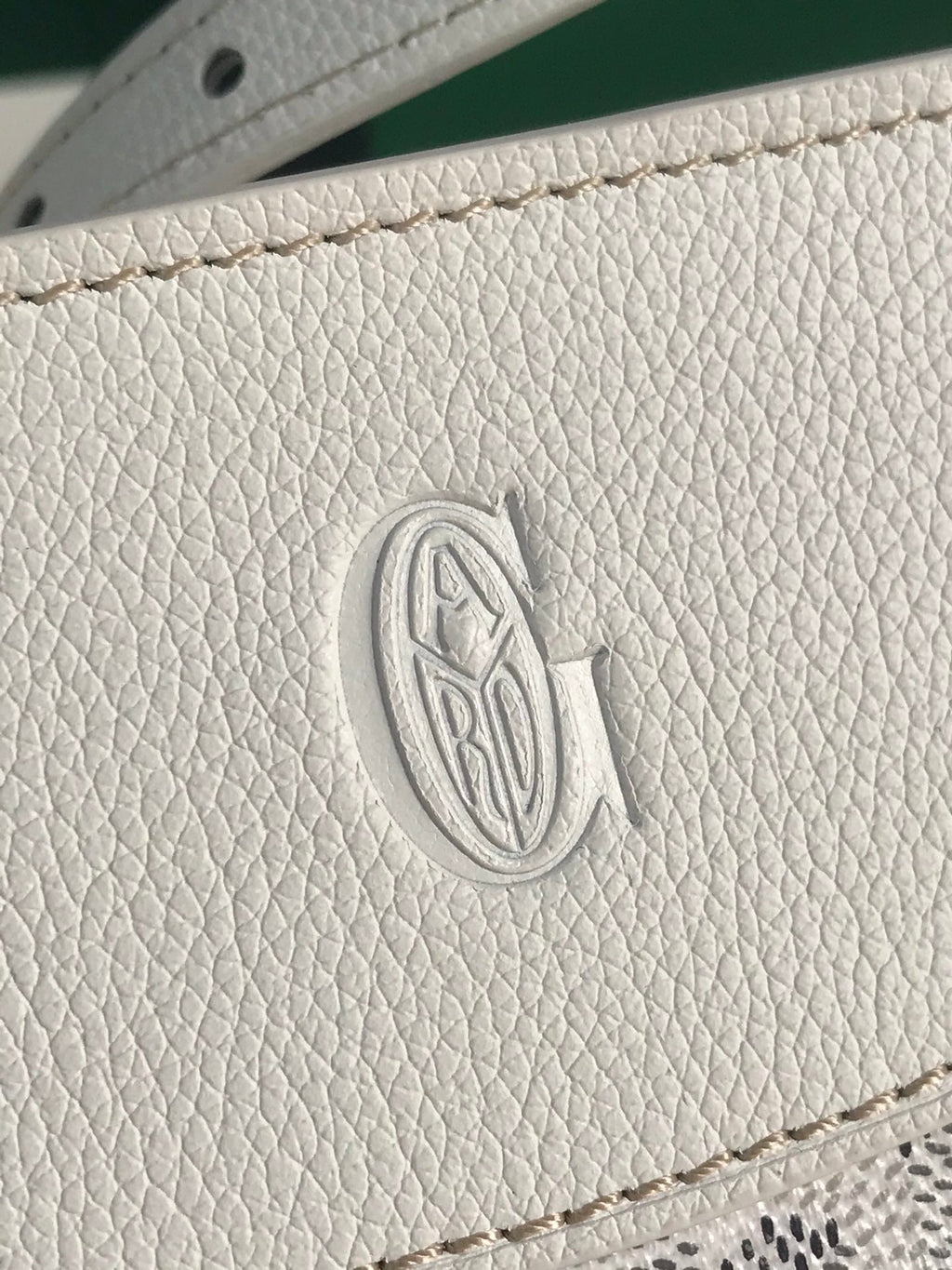 GOYARD HIRONDELLE BAG 25 IN WHITE LAMBSKIN AND GOYARDINE CANVAS