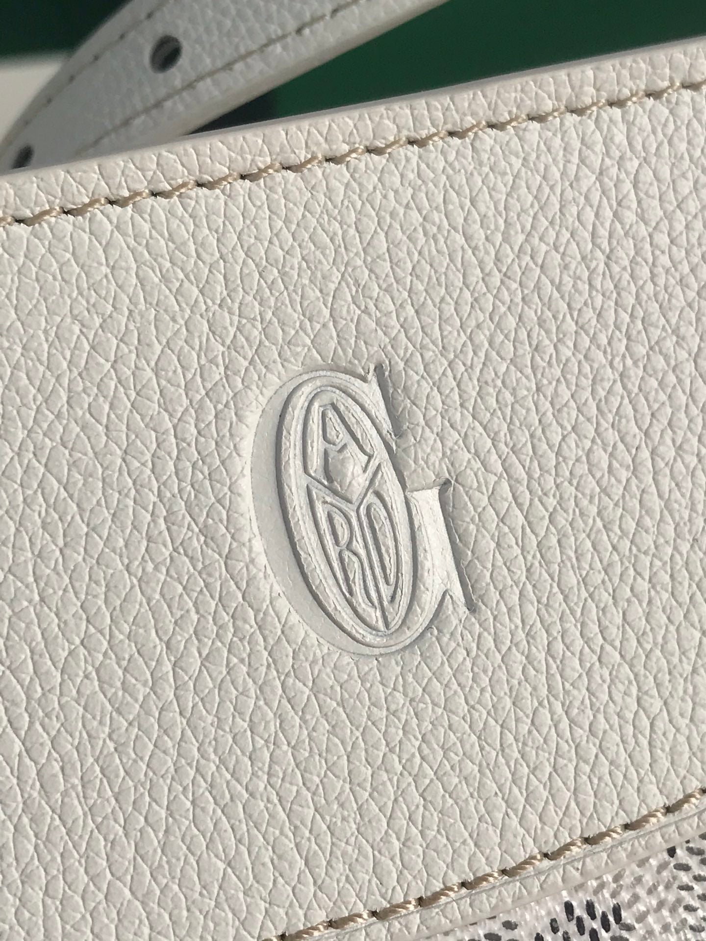 GOYARD HIRONDELLE BAG 25 IN WHITE LAMBSKIN AND GOYARDINE CANVAS
