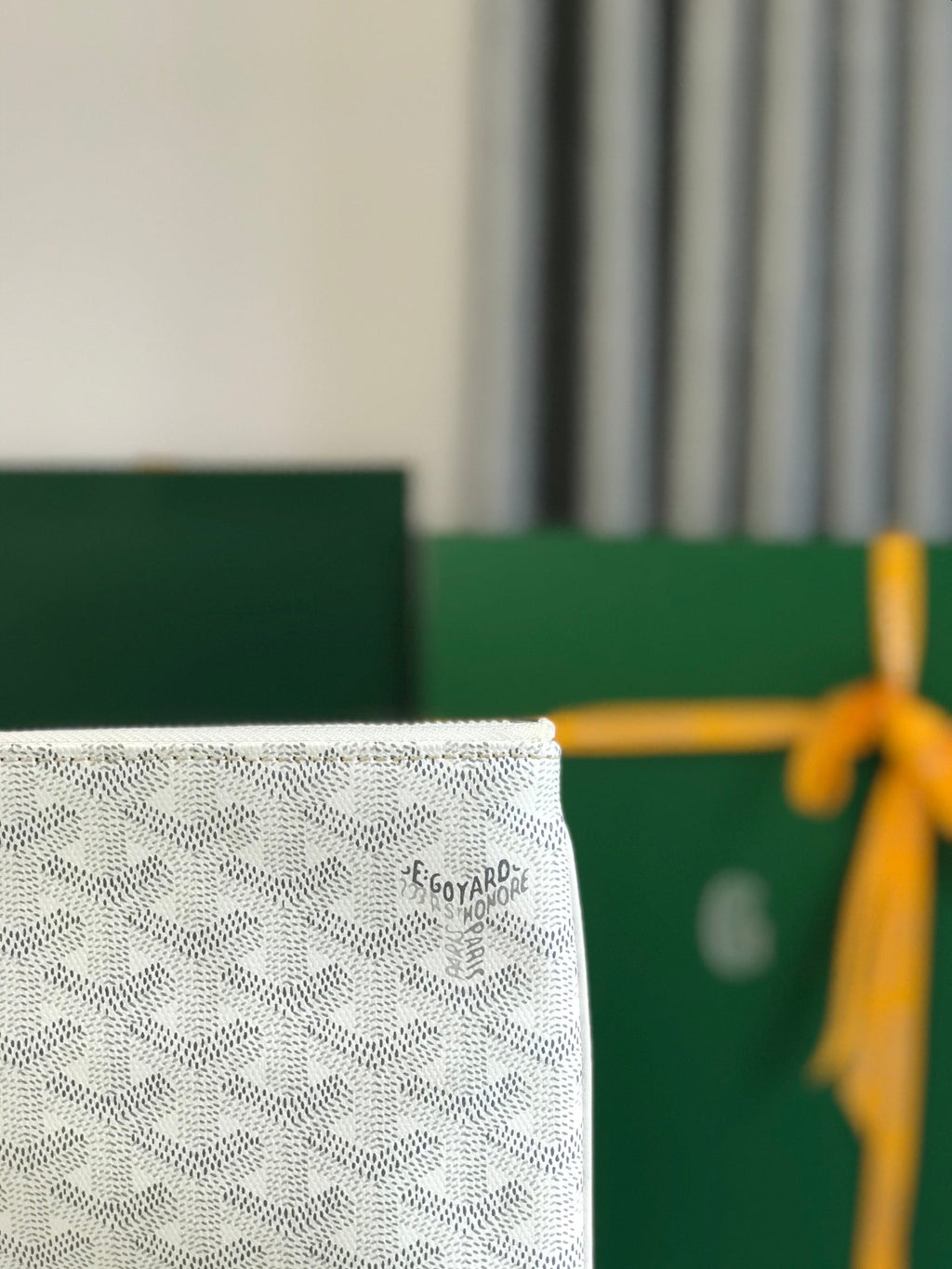 GOYARD SÉNAT MGM POUCH 40 IN WHITE GOYARDINE CANVAS