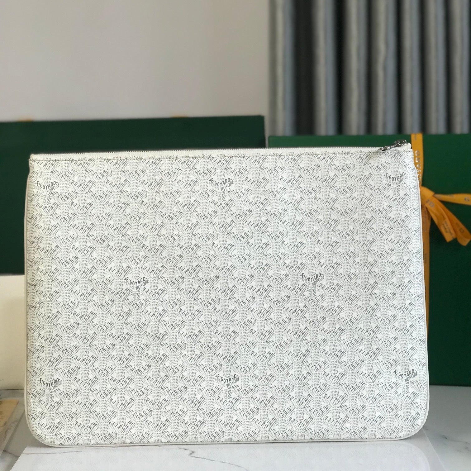 GOYARD SÉNAT MGM POUCH 40 IN WHITE GOYARDINE CANVAS