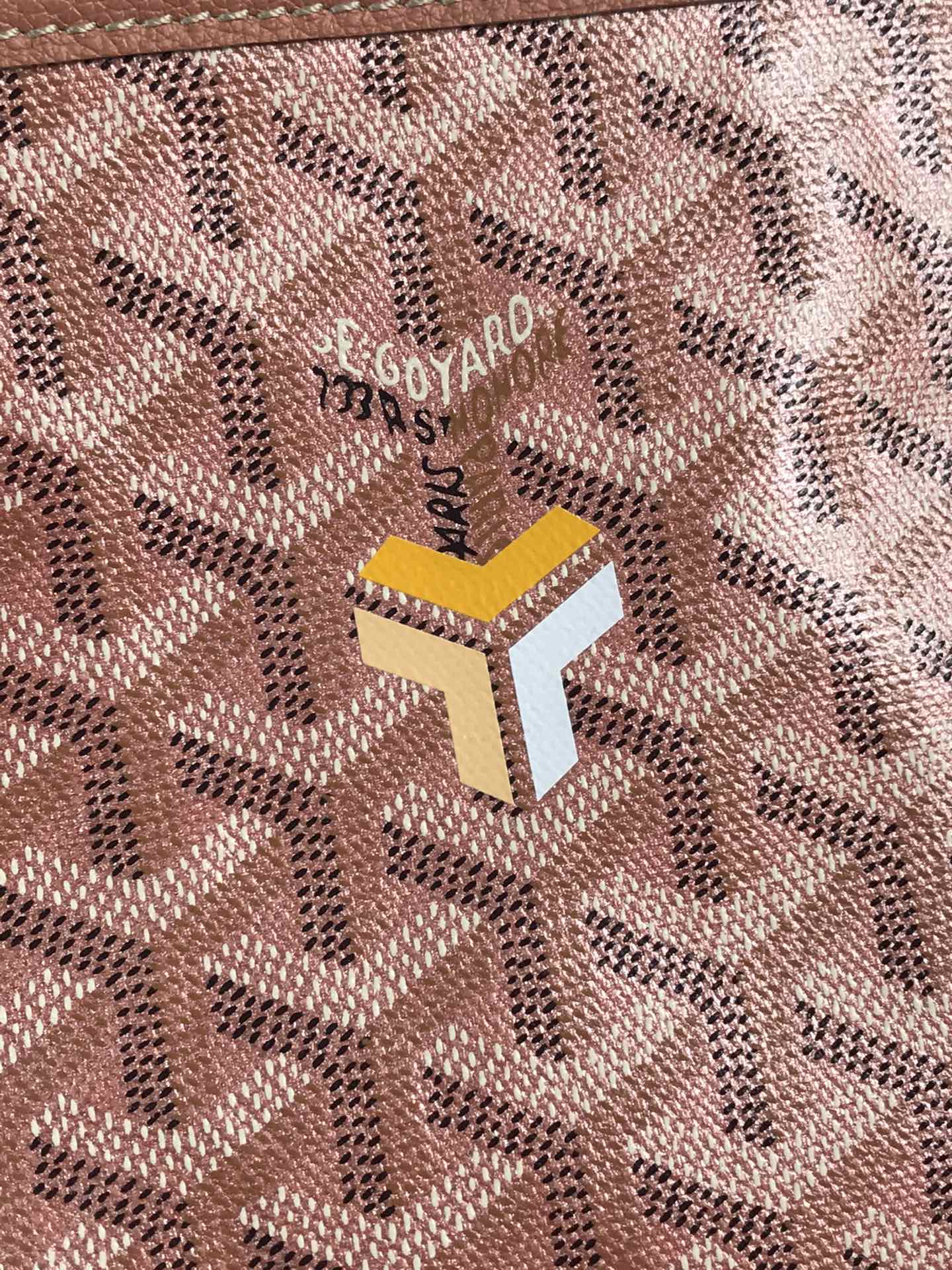 GOYARD SAINT LOUIS PM 34 IN MANHATTAN PINK GOYARDINE CANVAS AND CALFSKIN