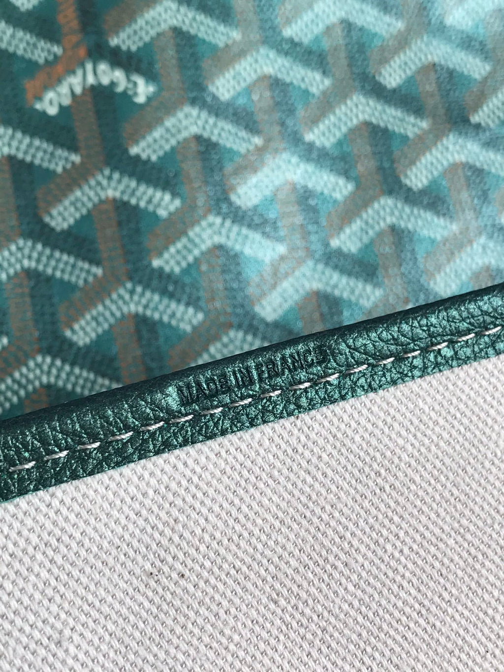 GOYARD SAINT LOUIS PM 34 IN GREEN GOYARDINE CANVAS AND CALFSKIN