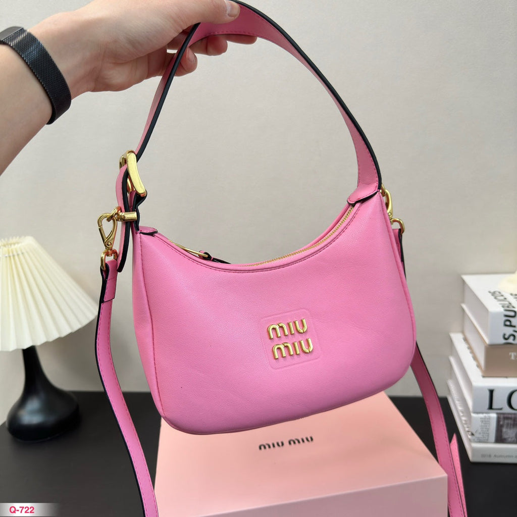 MIU MIU HOBO 22 BAG IN LIGHT PINK CALFSKIN