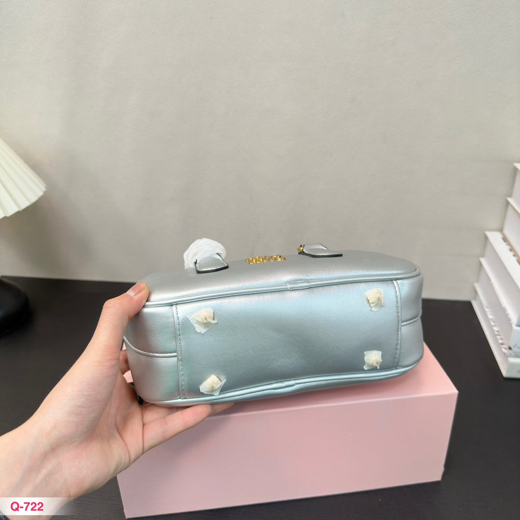 FENDI ARCADIE 22 BAG IN SILVER CALFSKIN