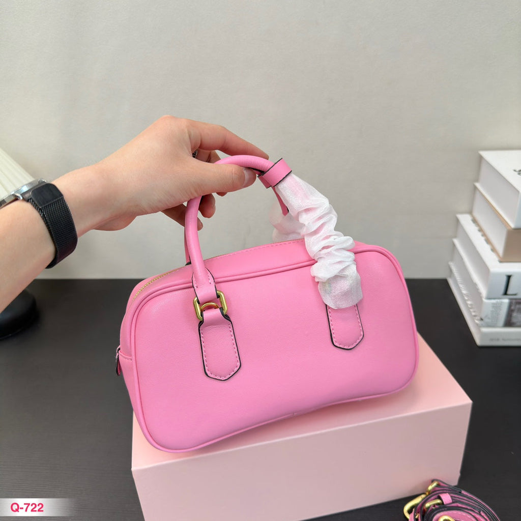 MIU MIU ARCADIE 22 BAG IN LIGHT PINK CALFSKIN