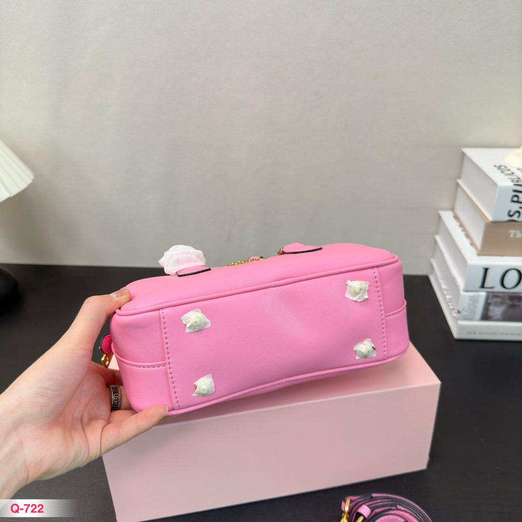 MIU MIU ARCADIE 22 BAG IN LIGHT PINK CALFSKIN
