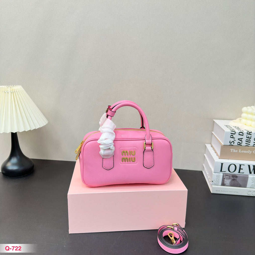MIU MIU ARCADIE 22 BAG IN LIGHT PINK CALFSKIN