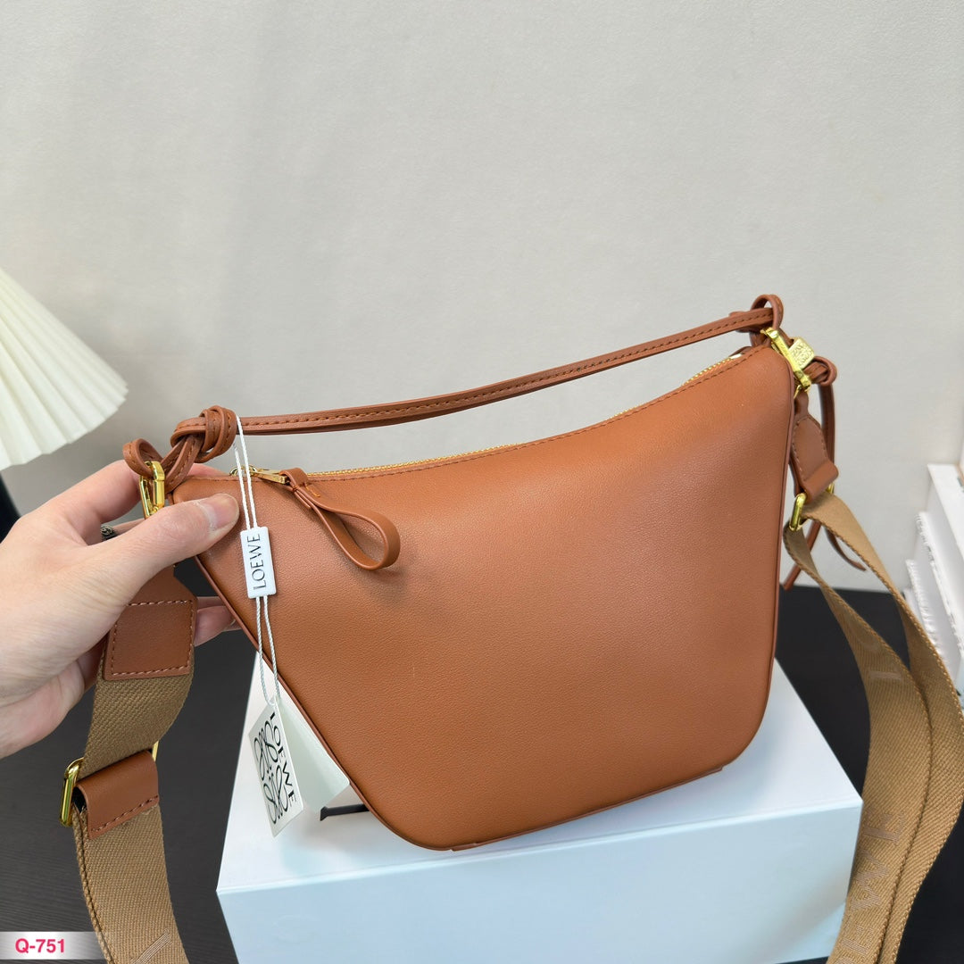 LOEWE LOE MINI 27 HAMMOCK HOBO BAG IN TAN CLASSIC CALFSKIN