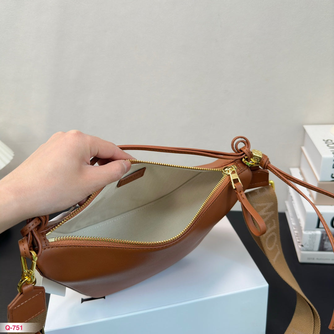 LOEWE LOE MINI 27 HAMMOCK HOBO BAG IN TAN CLASSIC CALFSKIN