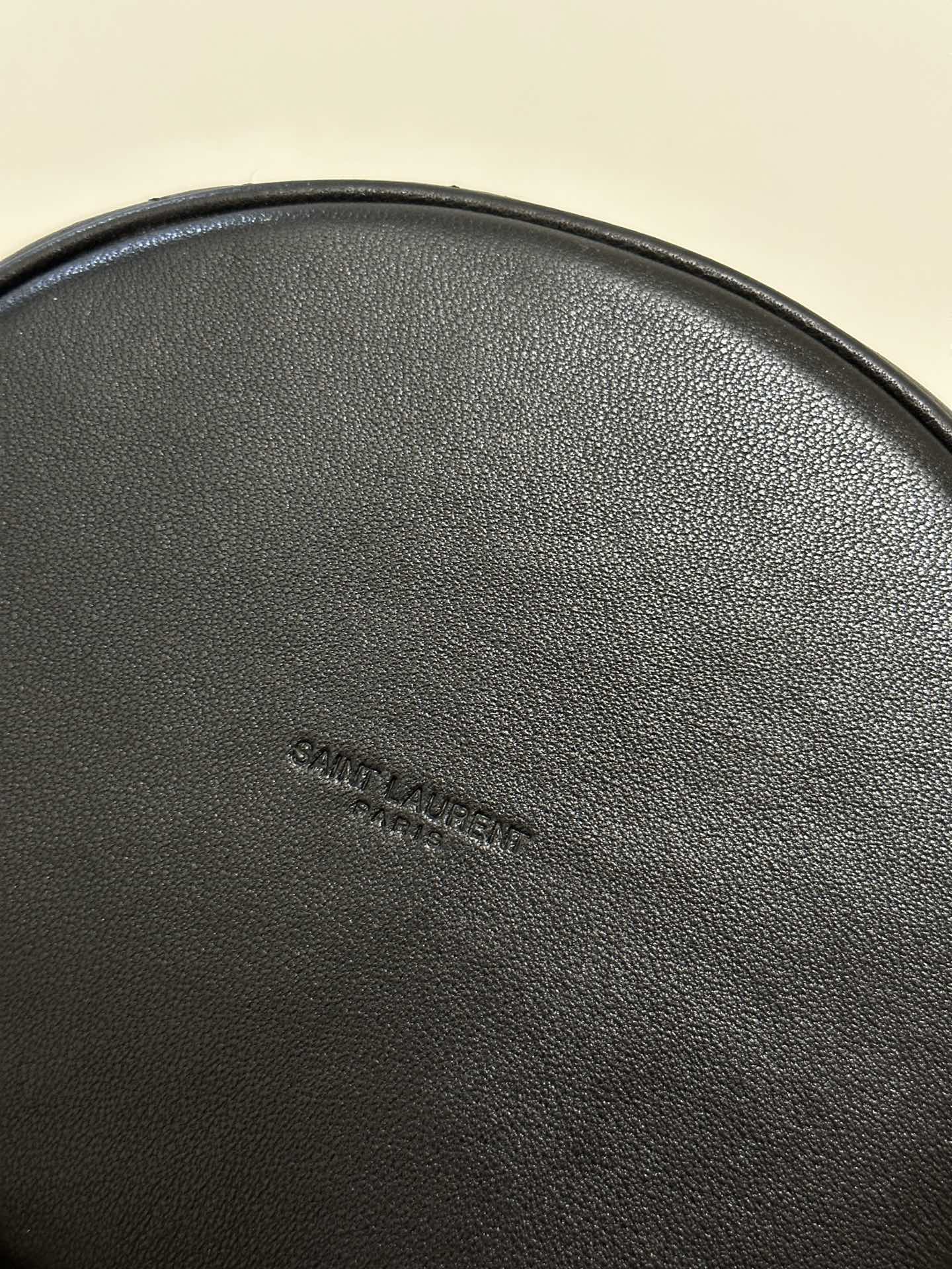 SAINT LAURENT 19 FLAP BUCKET BAG BLACK CALFSKIN
