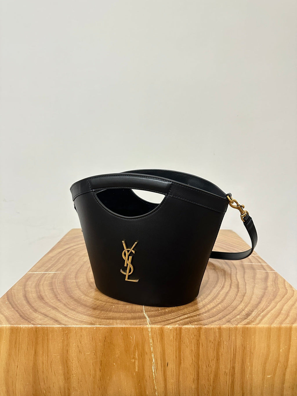 SAINT LAURENT MINI 29 BLACK SOLF CALFSKIN BASKET BAG