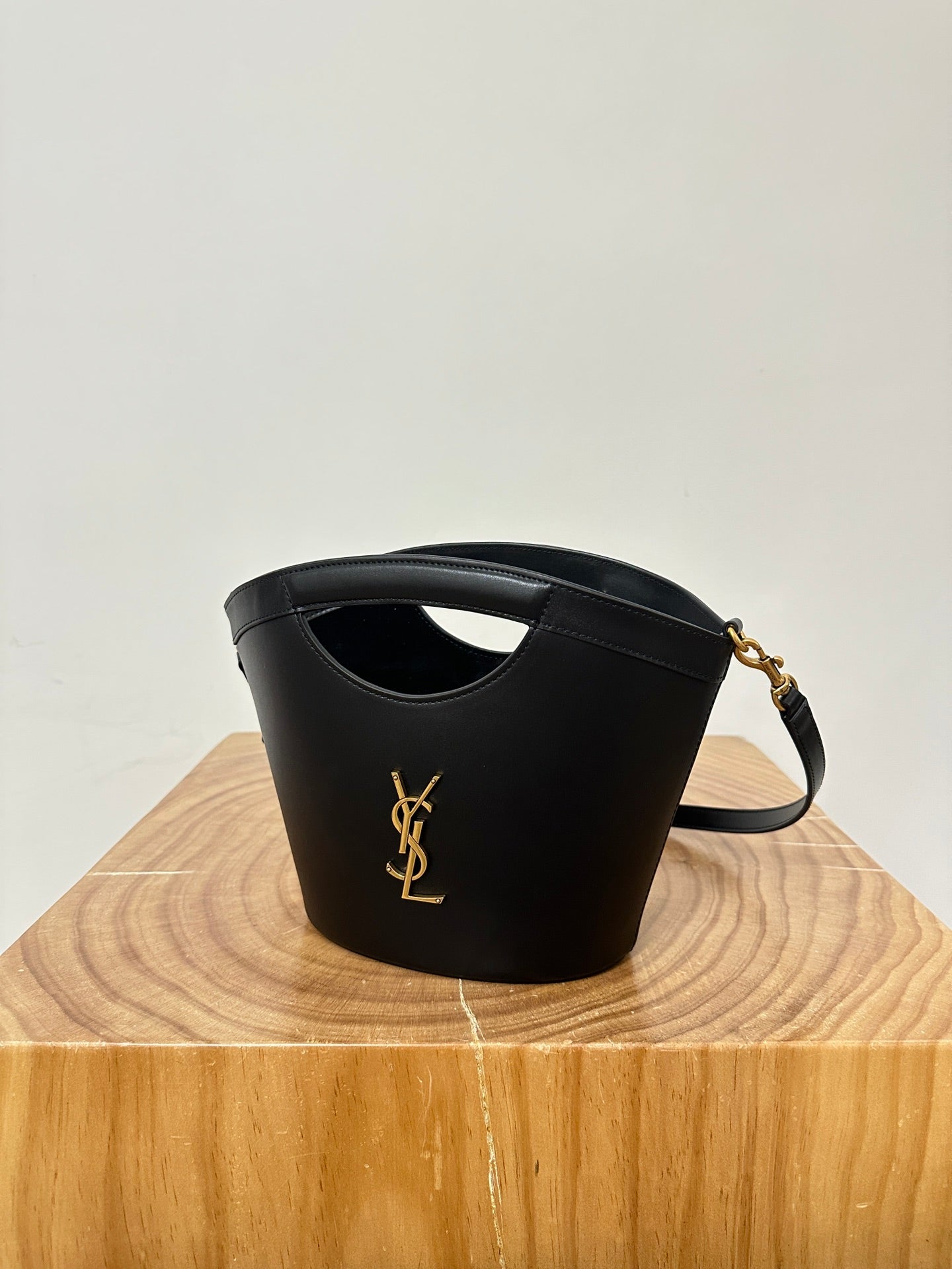 SAINT LAURENT MINI 29 BLACK SOLF CALFSKIN BASKET BAG