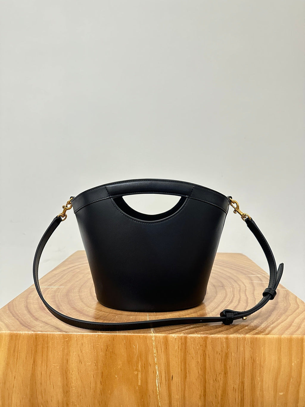 SAINT LAURENT MINI 29 BLACK SOLF CALFSKIN BASKET BAG