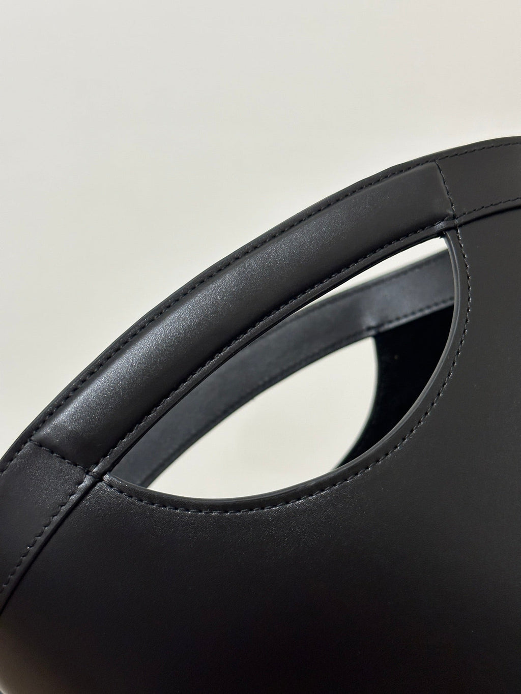 SAINT LAURENT MINI 29 BLACK SOLF CALFSKIN BASKET BAG