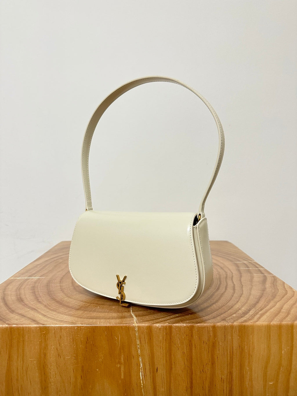 SAINT LAURENT VOLTAIRE 17 WHITE CALFSKIN BAG