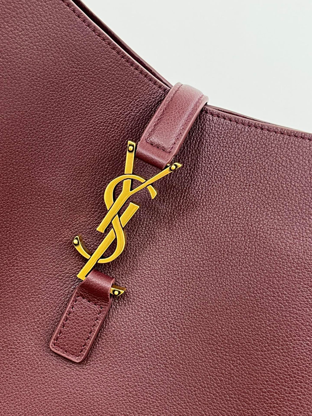 SAINT LAURENT LE 5 À 7 LARGE SUPPLE 31 IN WINE RED GRAINED CALFSKIN