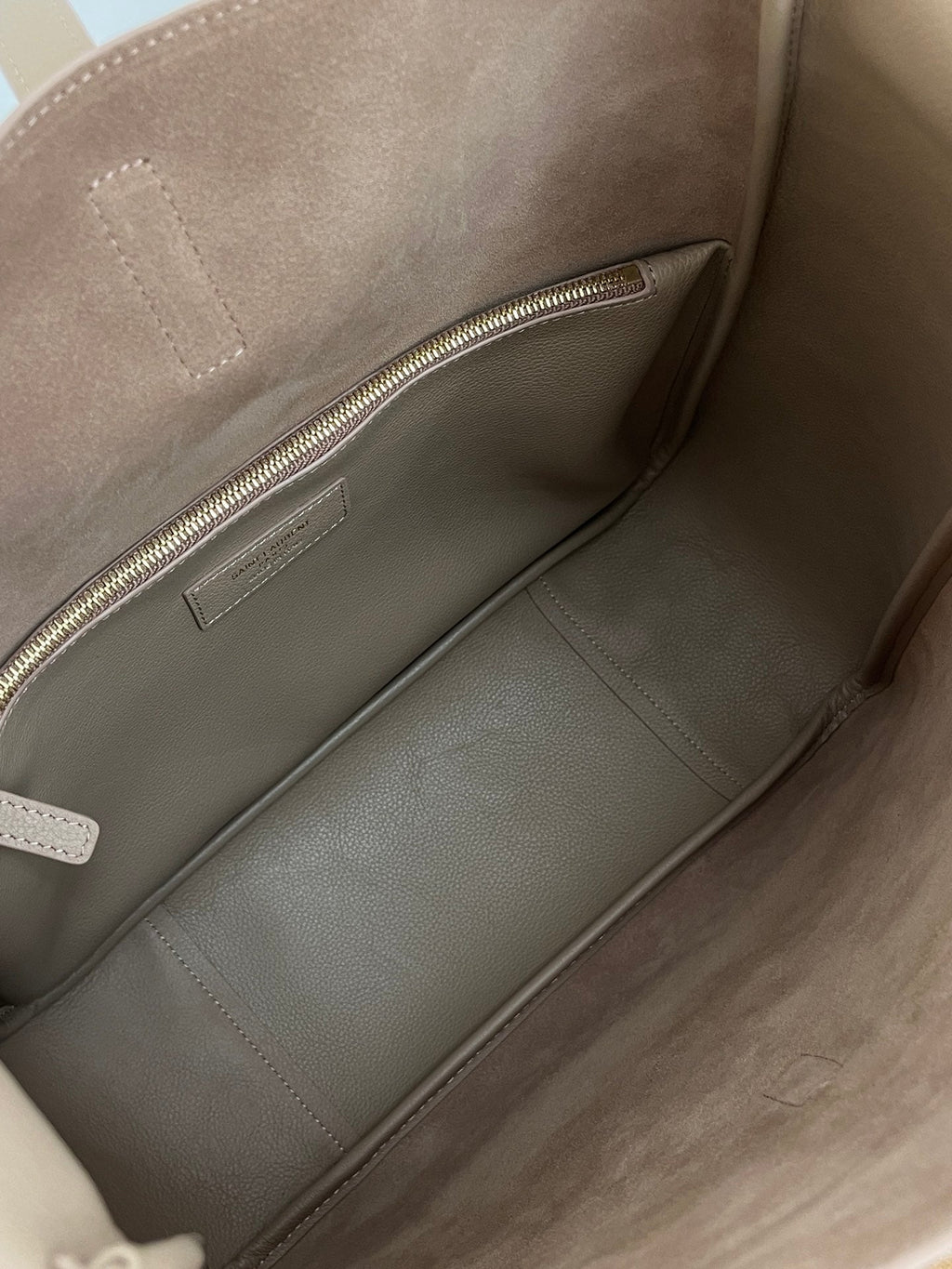 SAINT LAURENT LE 5 À 7 LARGE SUPPLE 31 IN LIGHT BROWN GRAINED CALFSKIN