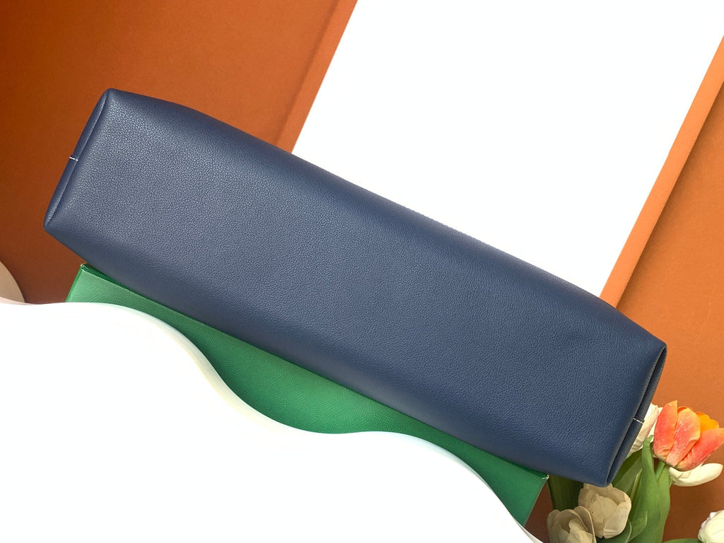 GOYARD CISALPIN DOCUMENT CASE 39 IN NAVY BLUE GOYARDINE CANVAS AND CALFSKIN