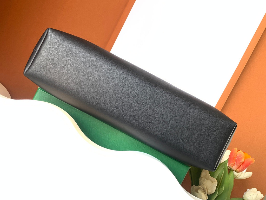 GOYARD CISALPIN DOCUMENT CASE 39 IN BLACK GOYARDINE CANVAS AND CALFSKIN
