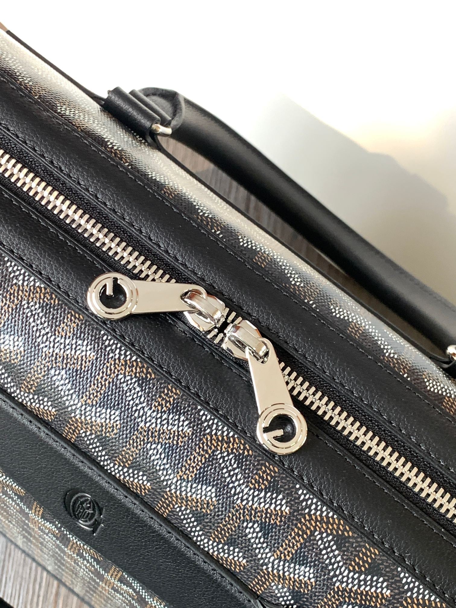 GOYARD CISALPIN DOCUMENT CASE 39 IN BLACK GOYARDINE CANVAS AND CALFSKIN