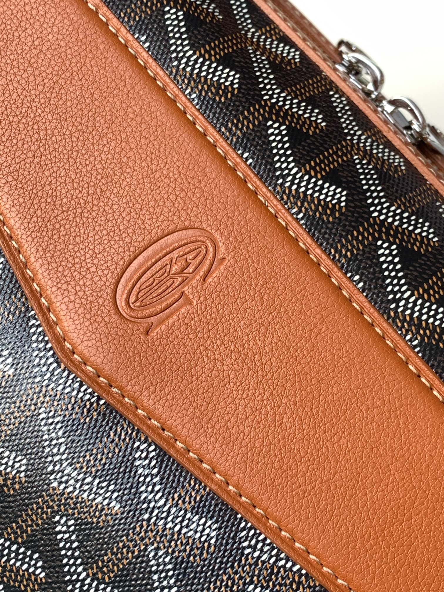 GOYARD CISALPIN DOCUMENT CASE 39 IN BLACK GOYARDINE CANVAS AND TAN CALFSKIN