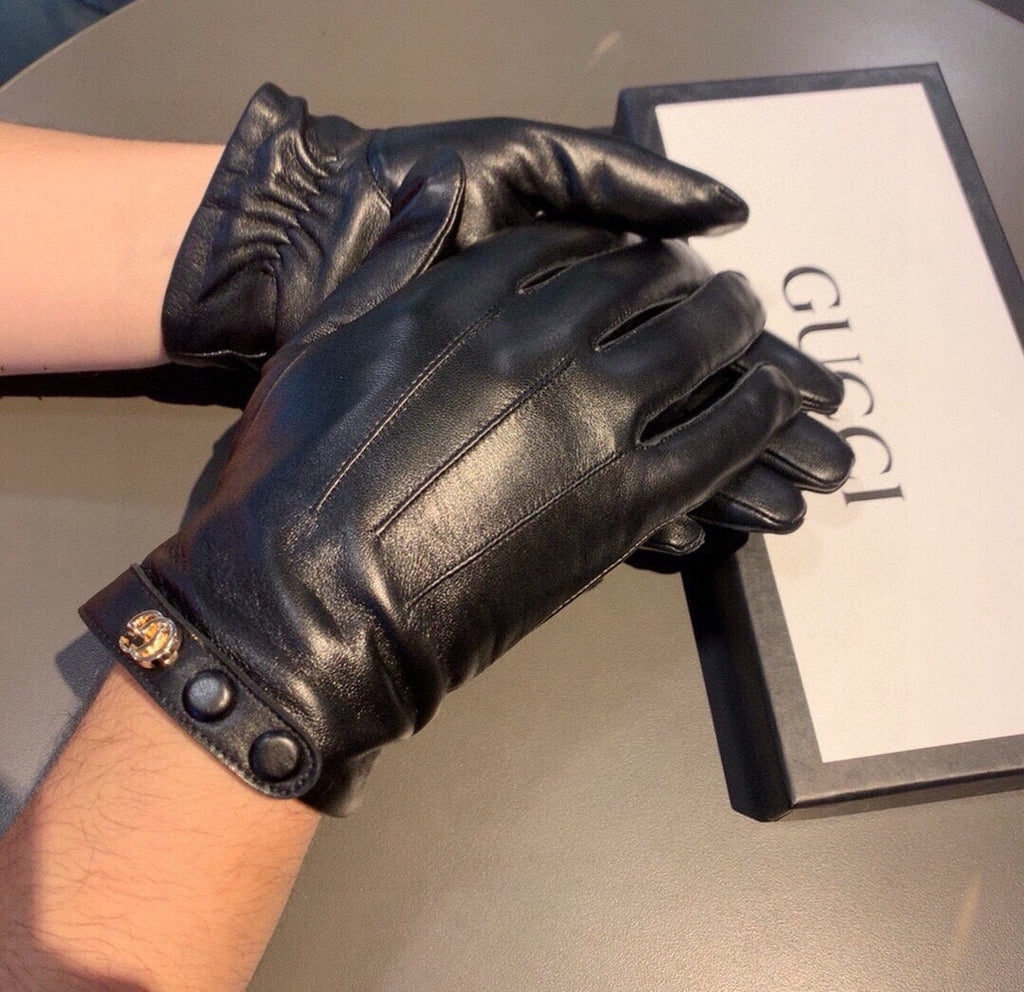 GUCCI GLOVES WITH DOUBLE BUTTONS IN BLACK LAMBSKIN AND FLEECE LINING 465013
