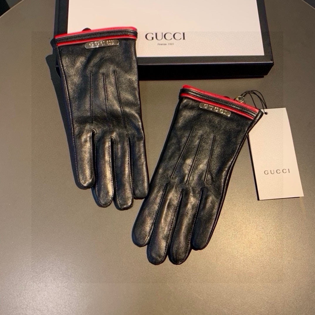 GUCCI GLOVES IN BLACK MIX RED LAMBSKIN AND LAMB FUR LINING 467970