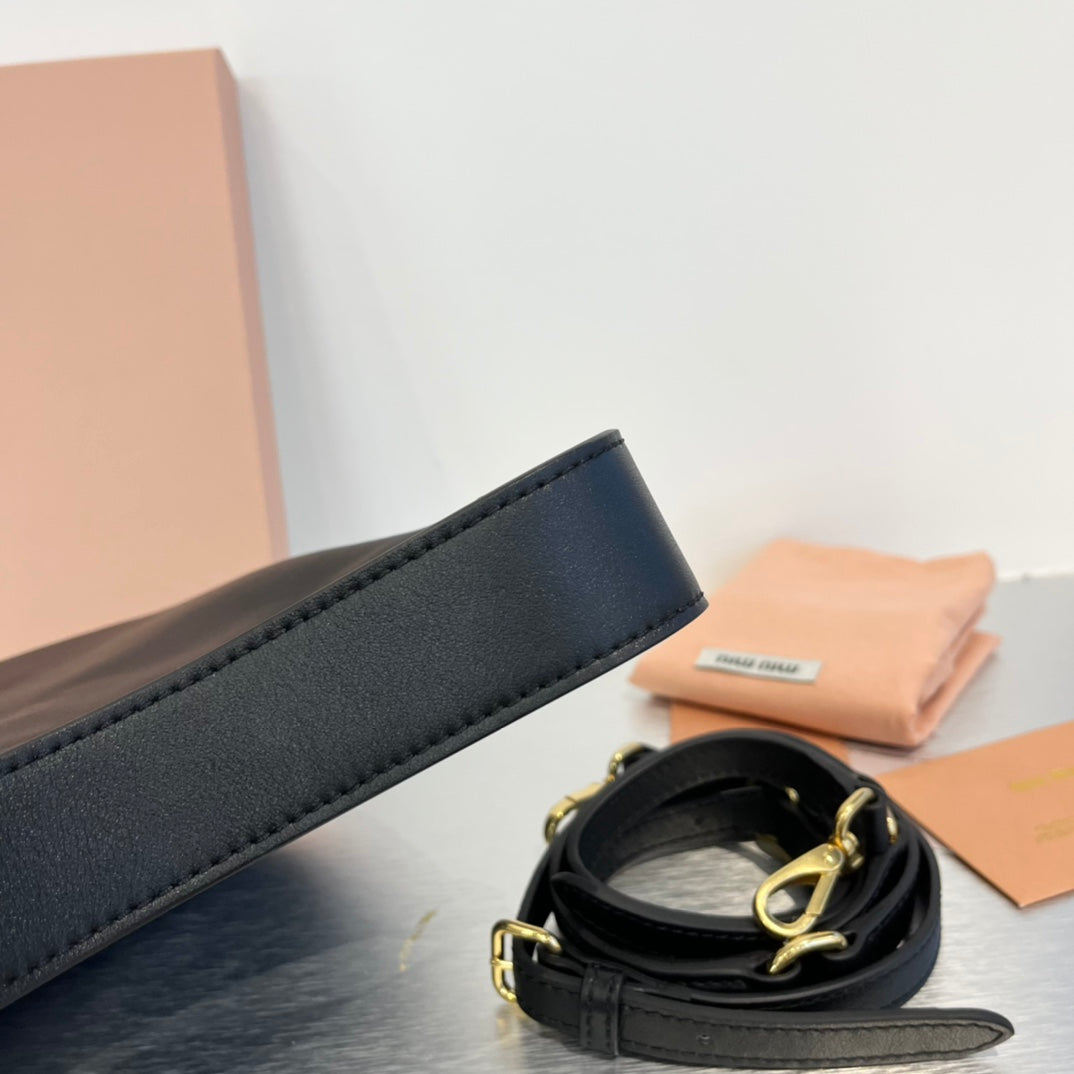 MIU MIU HOBO 20 BAG IN BLACK CALFSKIN